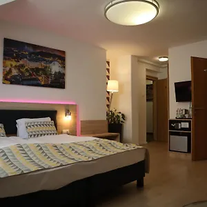 Ελέγξτε τη διαθεσιμότητα
